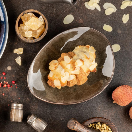 Миндальный круассан