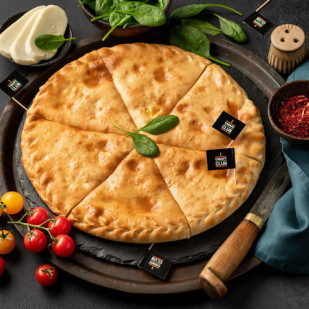 Осетинский пирог с курицей и сыром