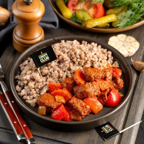 Паприкаш с зеленой гречкой