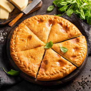 Осетинский пирог с сыром «Уaлибах»